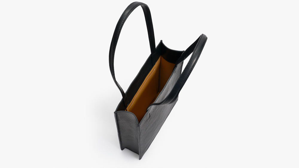 Magazine Tote Abatanada Negra