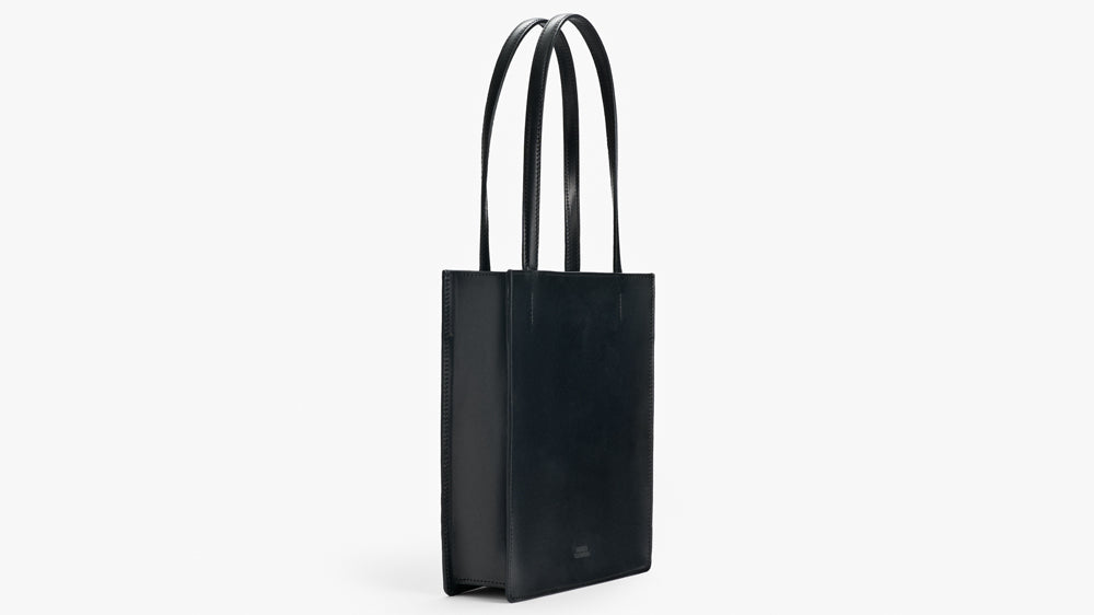 Magazine Tote Vaqueta Negro